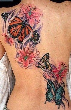 Tatuaż motyle i lilie