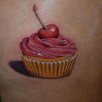 Babeczka z wisienką tatuaż