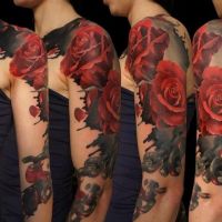 Czerwone róże tatuaż