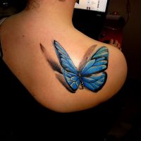 Niebieski motyl tatuaż 3D