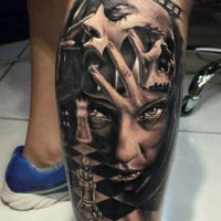 Szachy i dwie twarze tatuaż