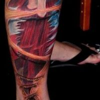 Tatuaż rozdarta skóra biomechaniczny