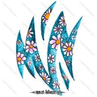 Niebieski wzorek ze strokrotkami